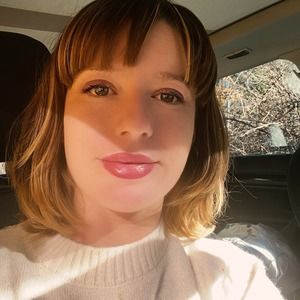 Meet your Posher, Hillary